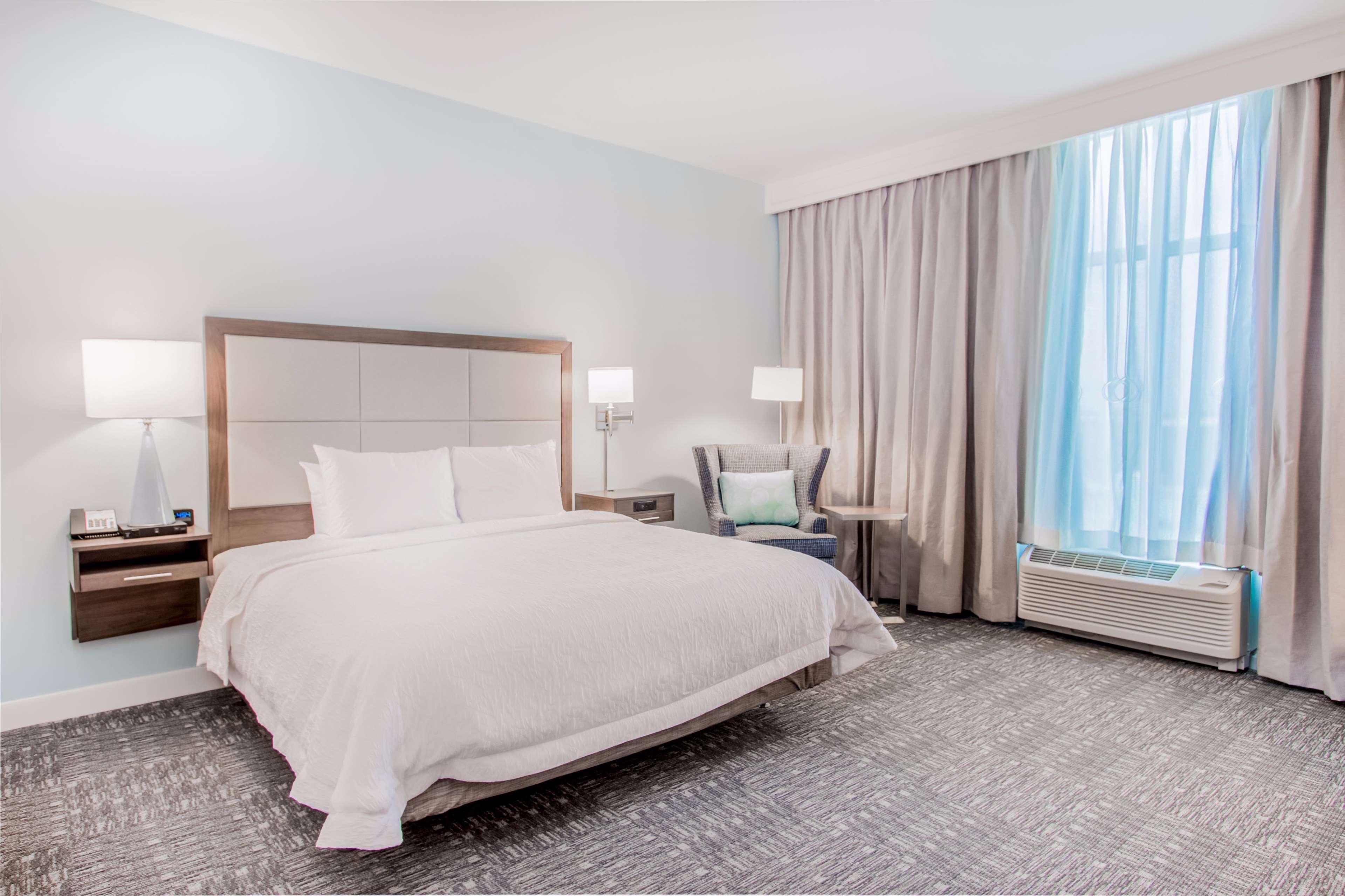 Hampton Inn & Suites Panama City Beach-Beachfront Exterior foto